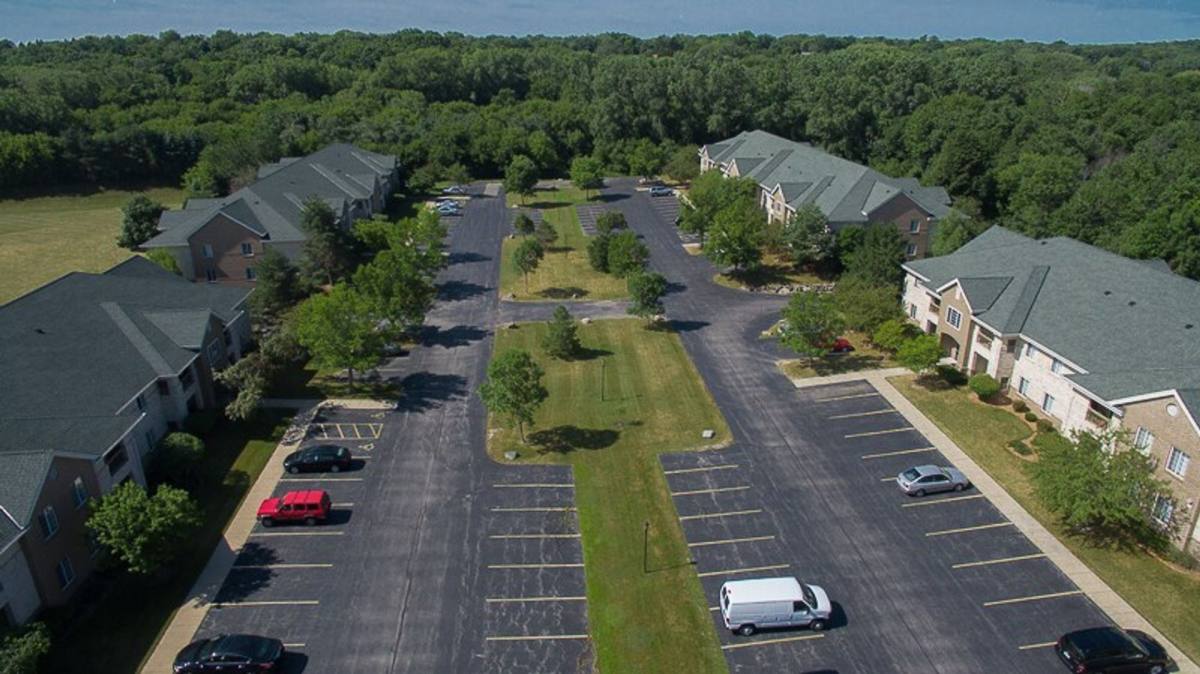 Apartment for rent at 17465 River Birch Dr, Brookfield, WI 53045