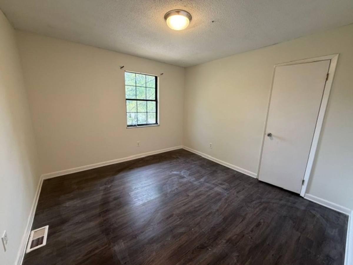House for rent at 2340 Hines Valley Rd, Lenoir City, TN 37771