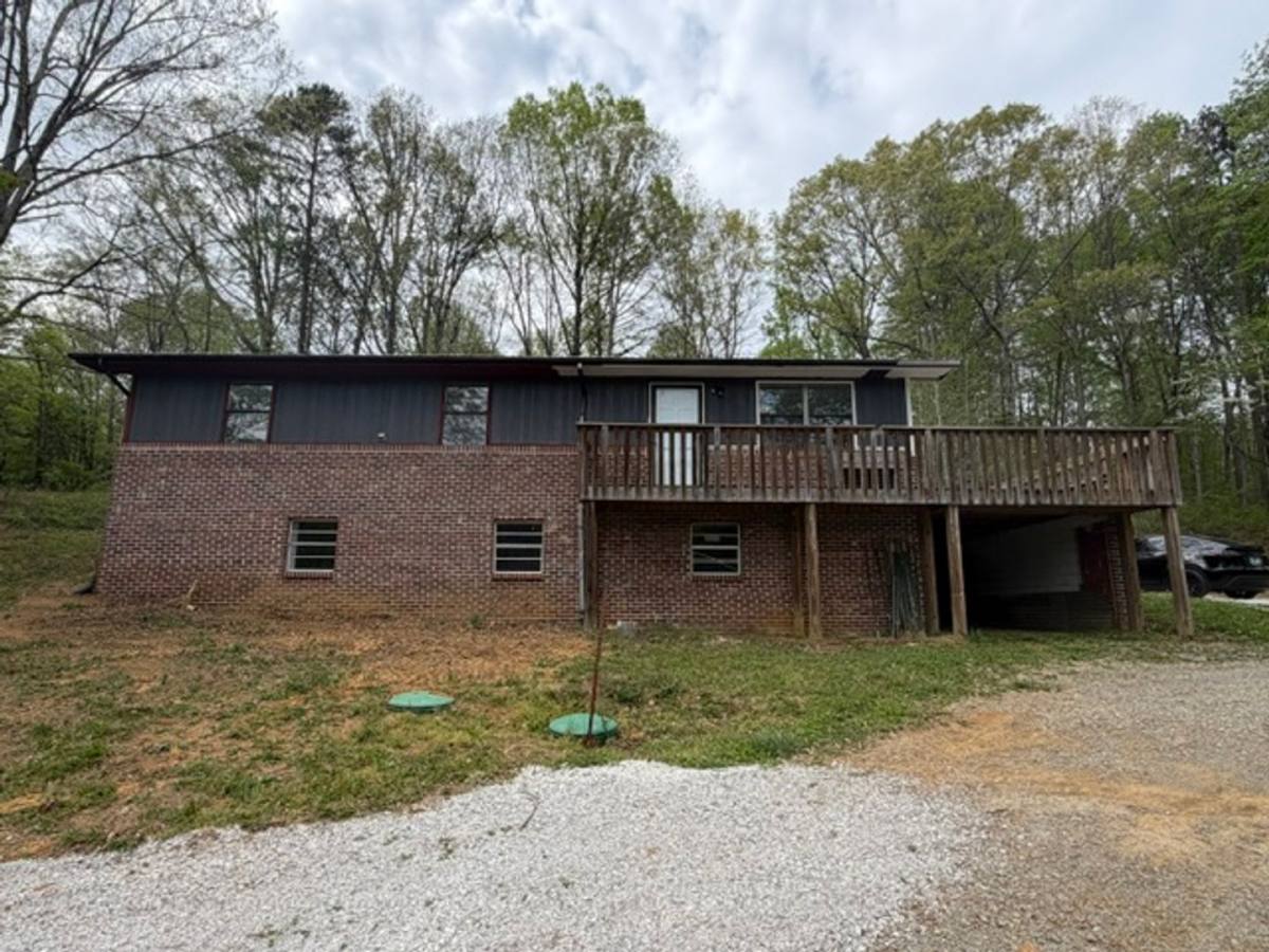 House for rent at 2340 Hines Valley Rd, Lenoir City, TN 37771