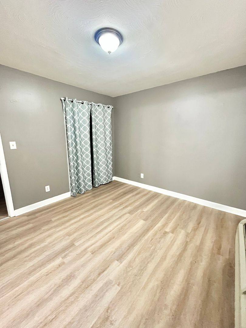 Apartment for rent at 4012 Southern Parkway, Louisville, KY 40214