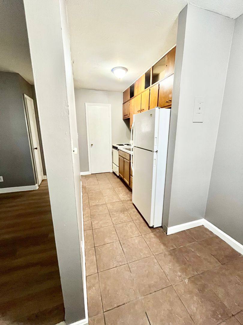 Apartment for rent at 4012 Southern Parkway, Louisville, KY 40214