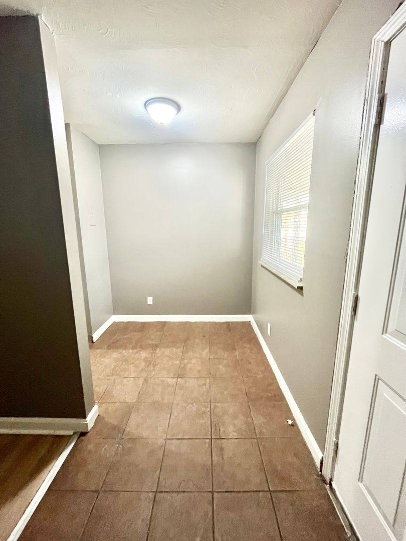 Apartment for rent at 4012 Southern Parkway, Louisville, KY 40214