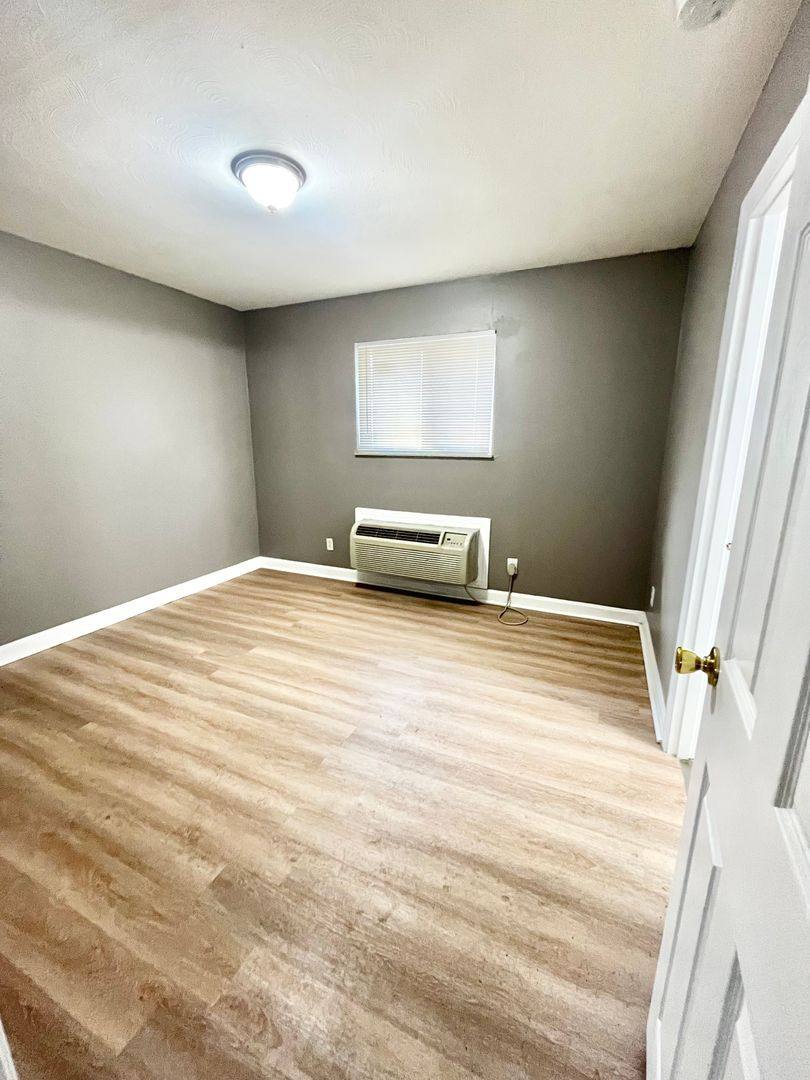 Apartment for rent at 4012 Southern Parkway, Louisville, KY 40214
