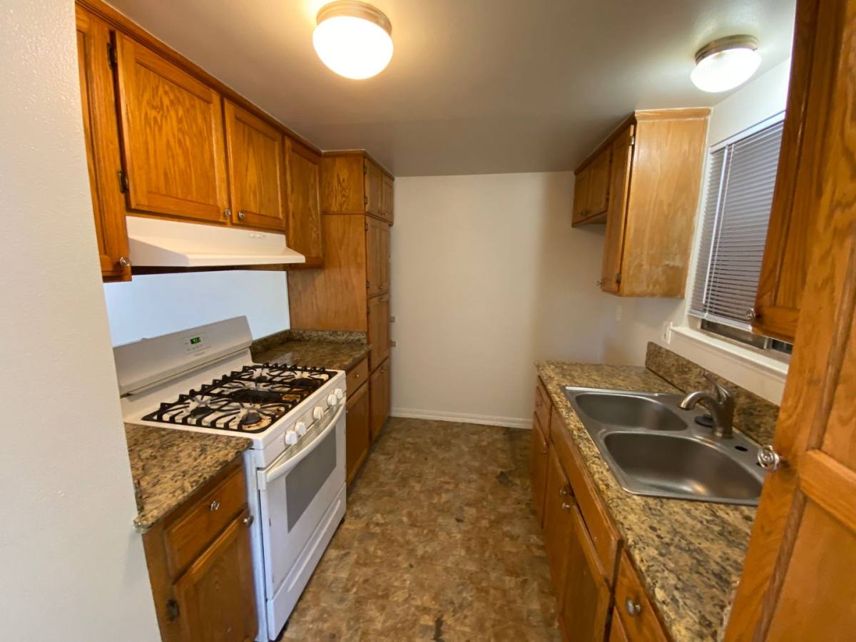 Townhouse for rent at 5674 Hillsdale Blvd, Sacramento, CA 95842