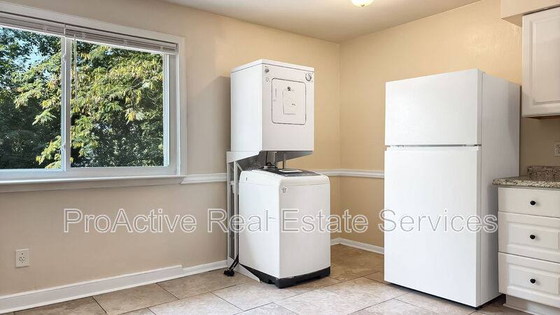 Apartment for rent at 312 Ashlawn Dr #6, Norfolk, VA 23505