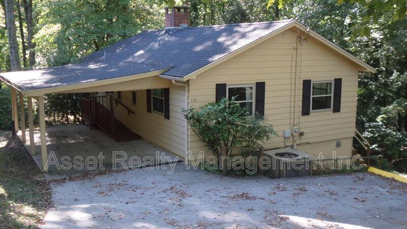 House for rent at 110 Chatham Lane, Oak Ridge, TN 37830