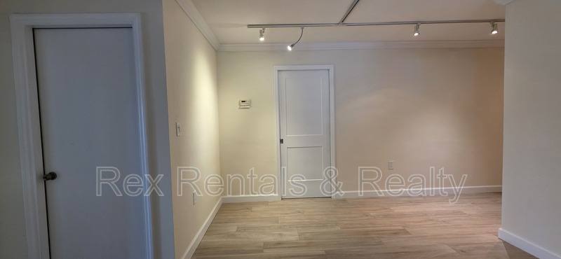 House for rent at 4095 14th St NE, Saint Petersburg, FL 33703