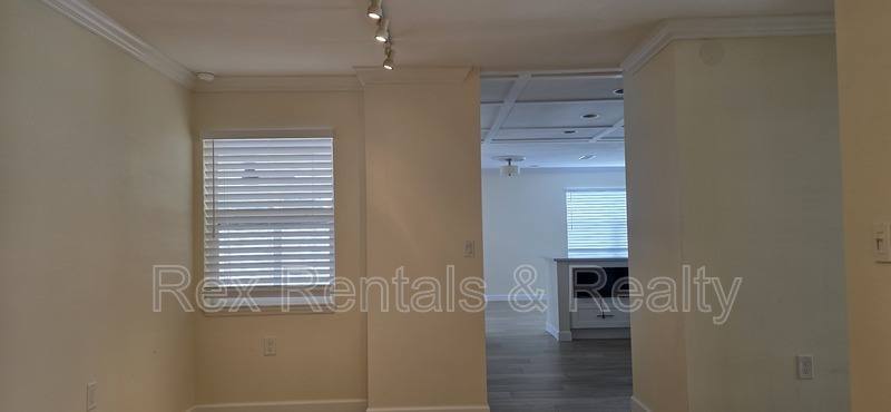 House for rent at 4095 14th St NE, Saint Petersburg, FL 33703