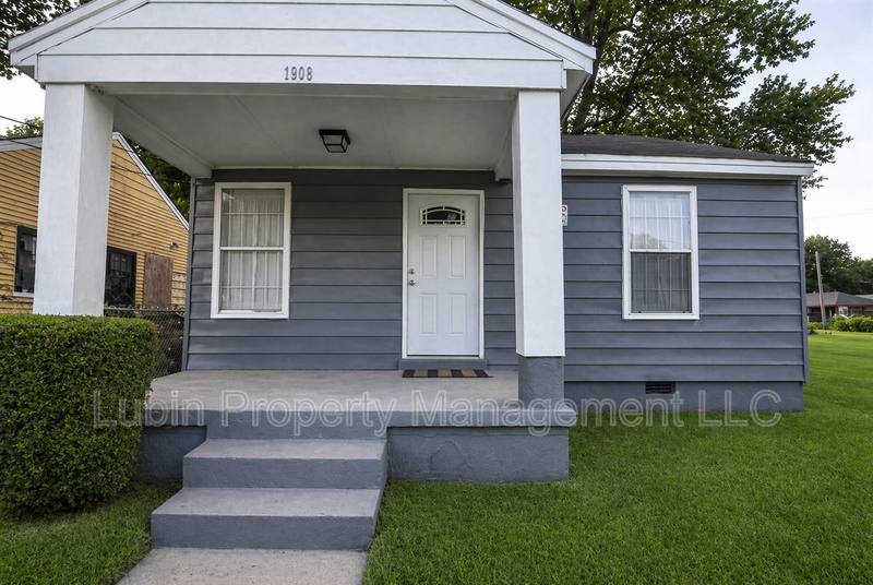 House for rent at 1509 N Hollywood St, Memphis, TN 38108