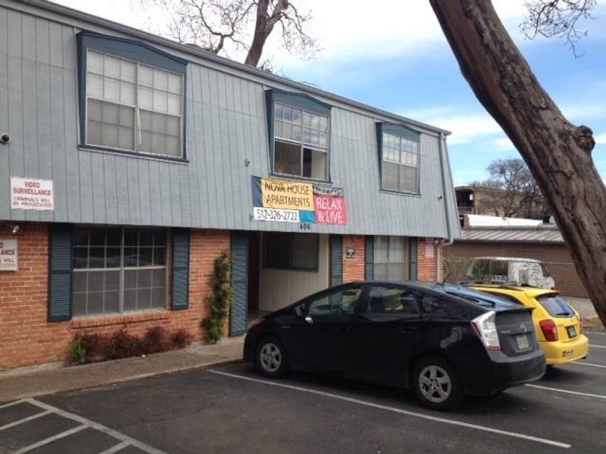Apartment for rent at 404 406 E, Austin, TX 78705