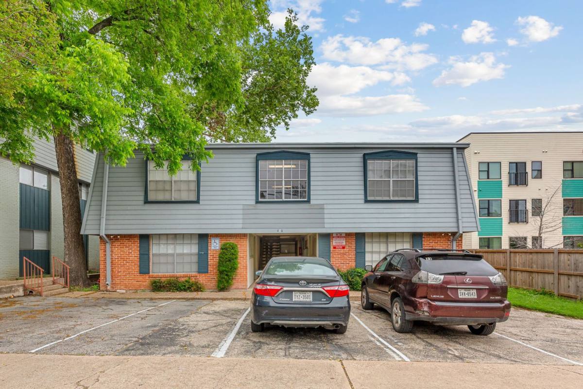 Apartment for rent at 404 406 E, Austin, TX 78705