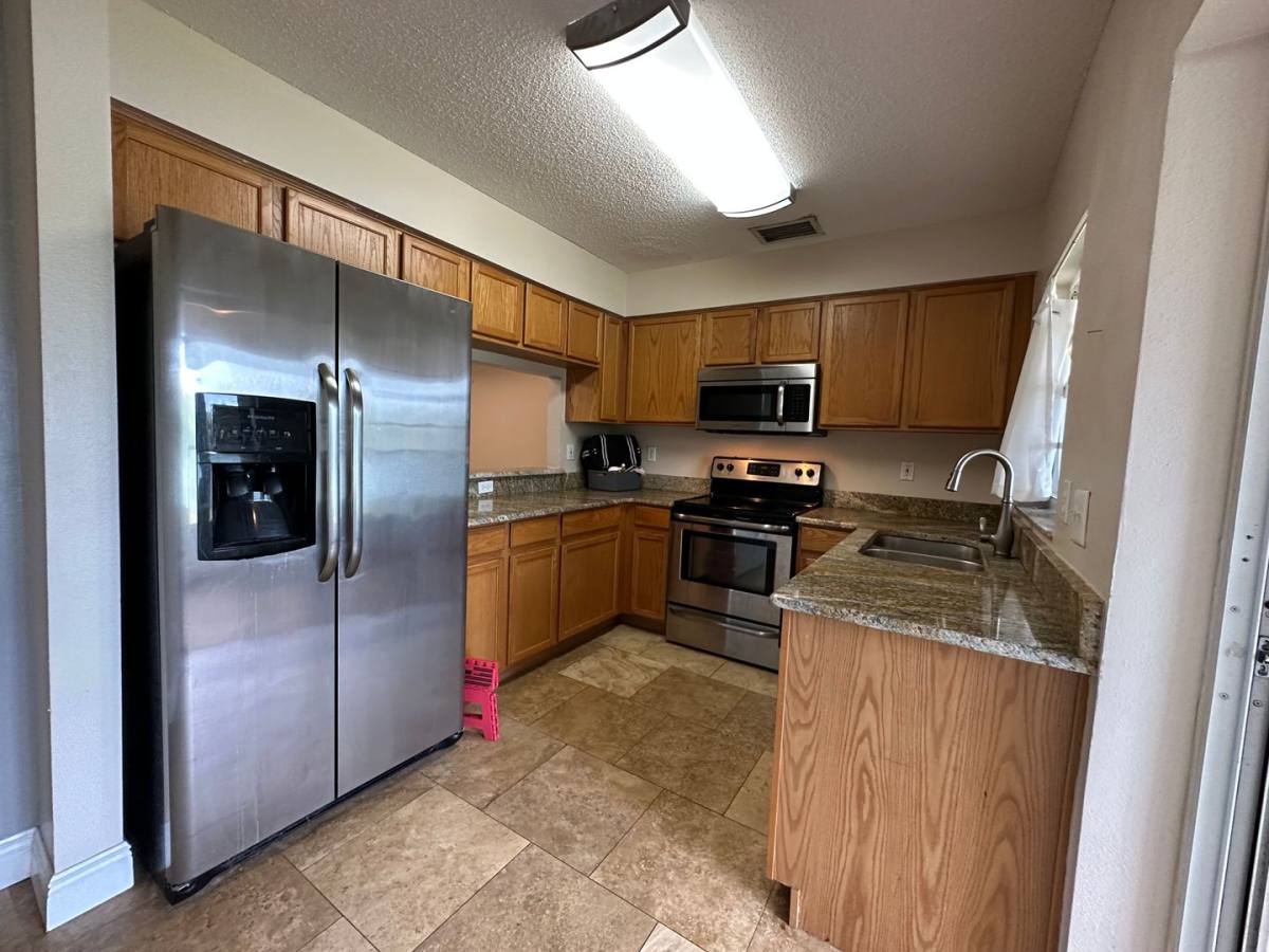 Townhouse for rent at 413 Kensington Lake Circle, Brandon, FL 33511