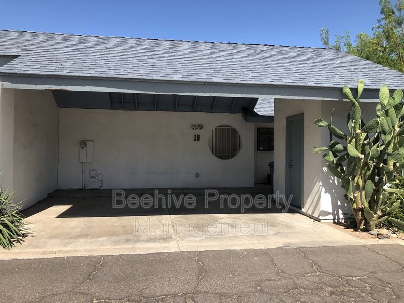 Townhouse for rent at 302 N Sycamore #19, Mesa, AZ 85201