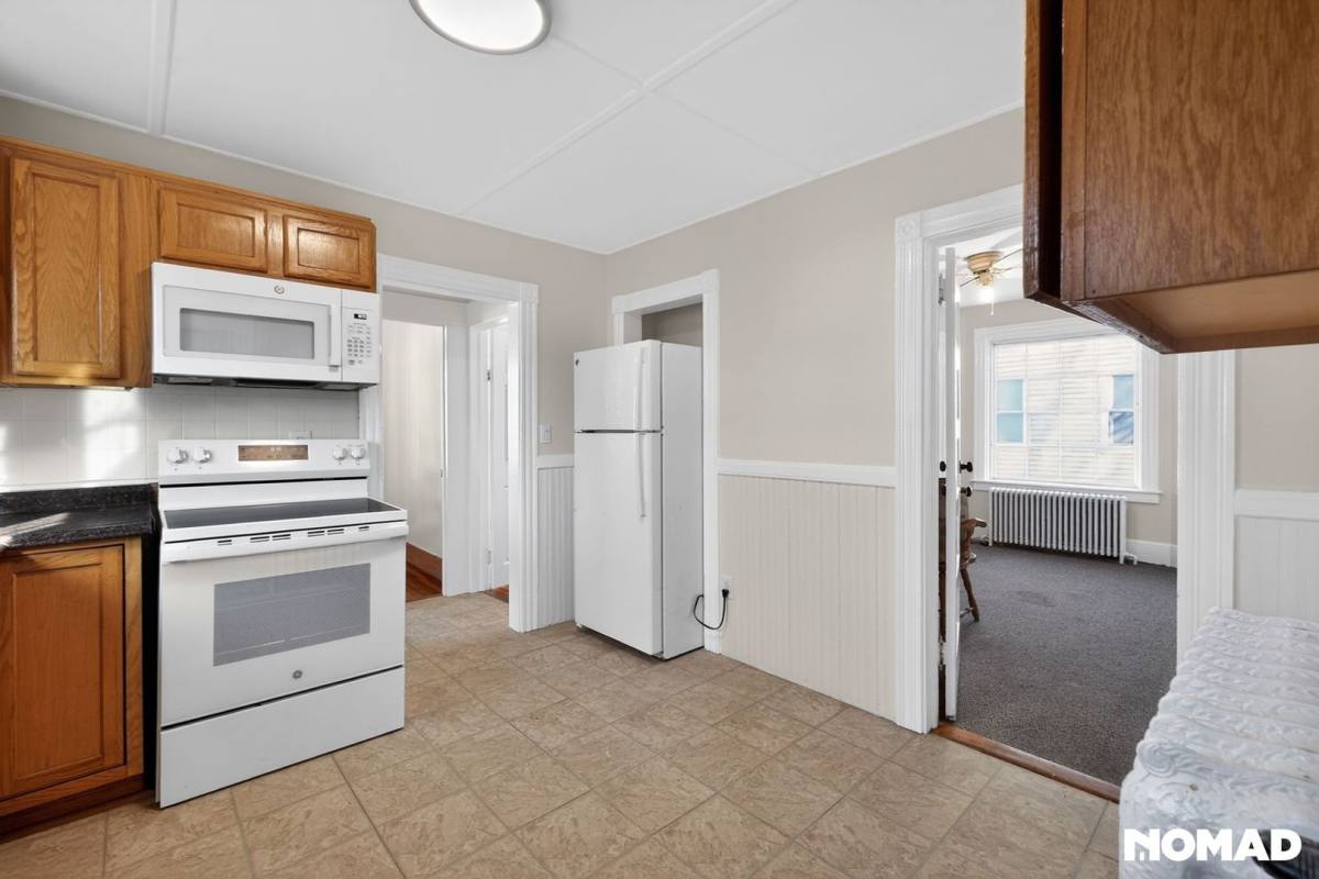 Townhouse for rent at 21 Hall Ave #2, Newport, RI 02840