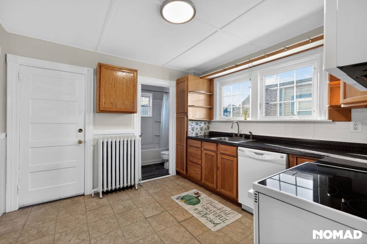 Townhouse for rent at 21 Hall Ave #2, Newport, RI 02840
