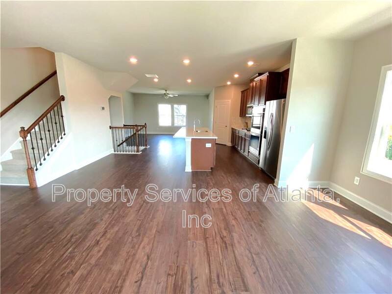 Townhouse for rent at 912 Sweetwater Grove, Woodstock, GA 30188