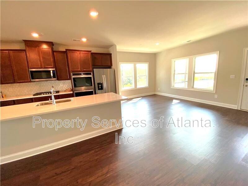 Townhouse for rent at 912 Sweetwater Grove, Woodstock, GA 30188