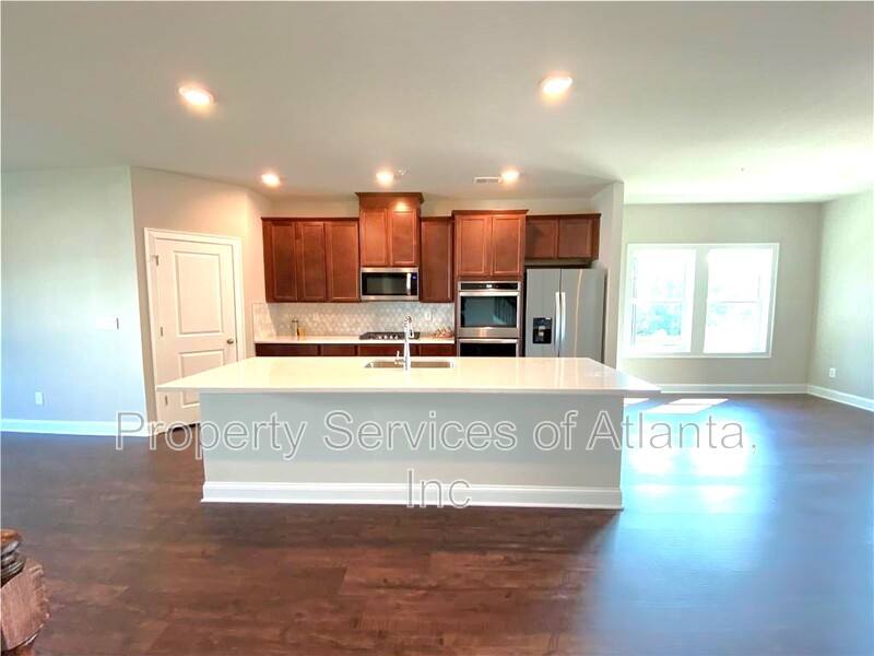 Townhouse for rent at 912 Sweetwater Grove, Woodstock, GA 30188