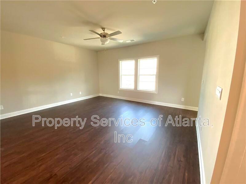 Townhouse for rent at 912 Sweetwater Grove, Woodstock, GA 30188