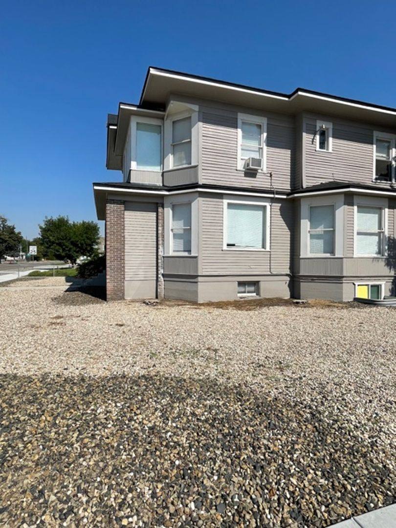 Apartment for rent at 321 Blaine St, Caldwell, ID 83605
