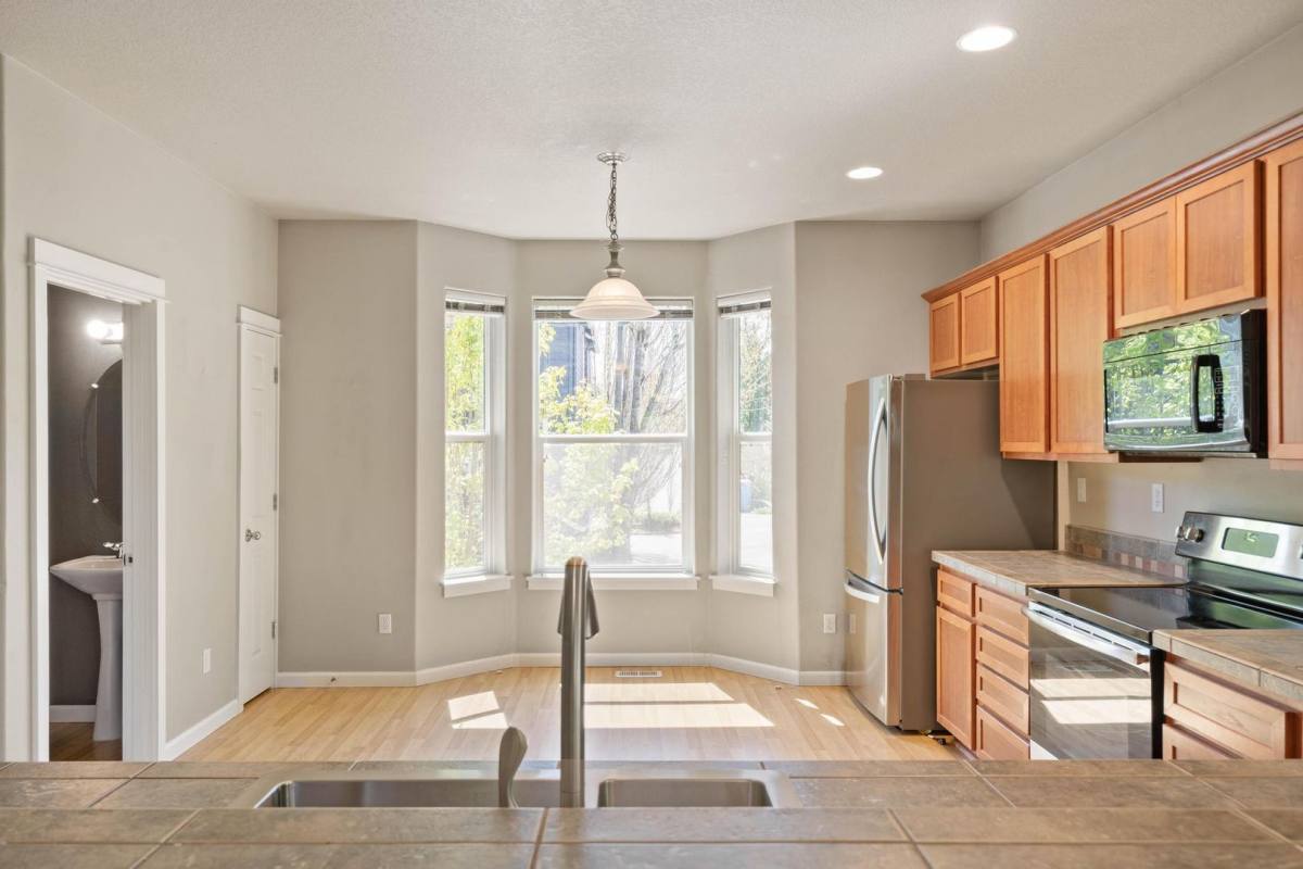 Townhouse for rent at 7863 SW Water Parsley Lane, Portland, OR 97224