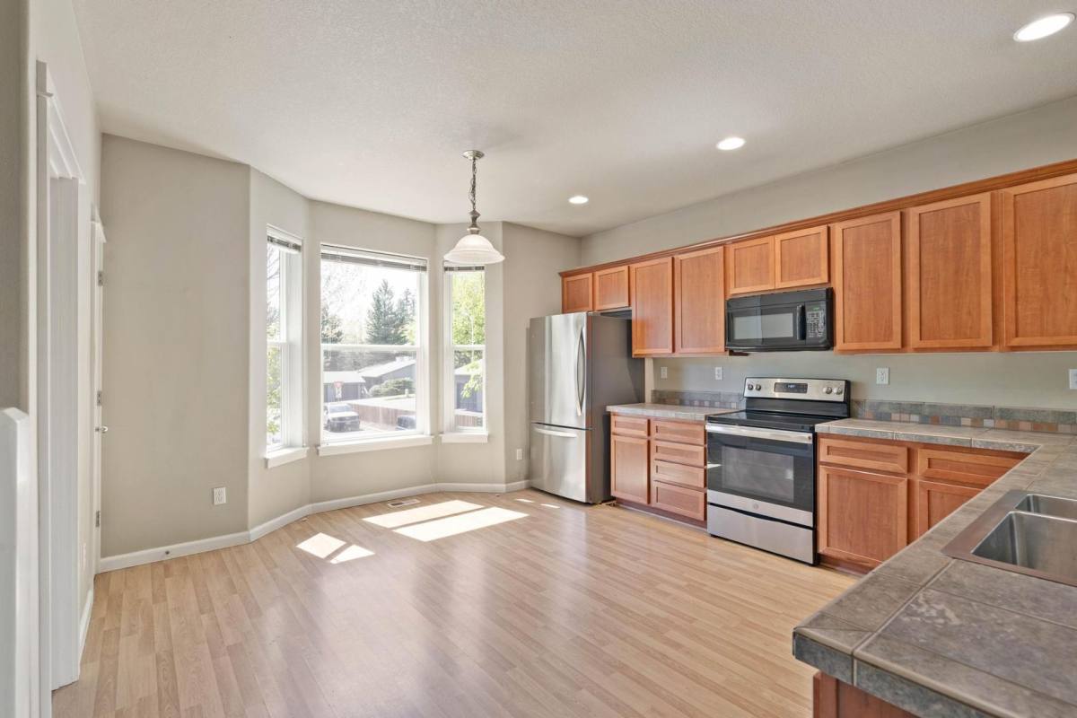Townhouse for rent at 7863 SW Water Parsley Lane, Portland, OR 97224