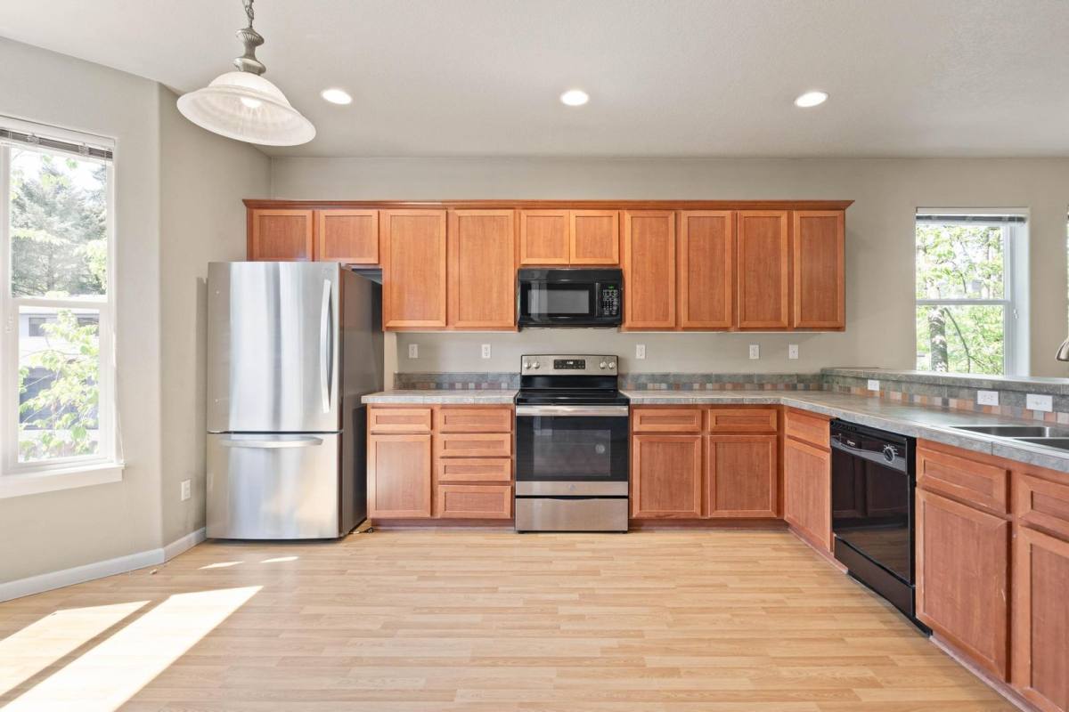 Townhouse for rent at 7863 SW Water Parsley Lane, Portland, OR 97224