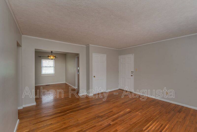 Apartment for rent at 501 Milledge Rd #13A, Augusta, GA 30904