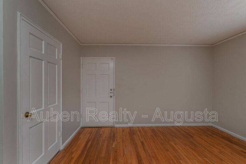 Apartment for rent at 501 Milledge Rd #13A, Augusta, GA 30904