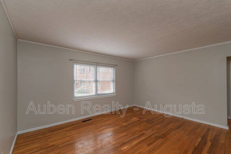 Apartment for rent at 501 Milledge Rd #13A, Augusta, GA 30904