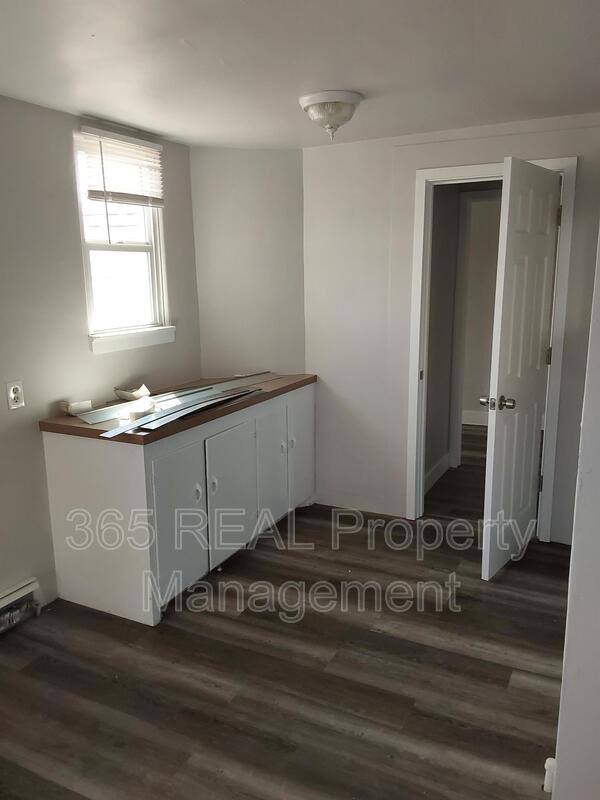 Apartment for rent at 1630 9th Ave #5, Greeley, CO 80631