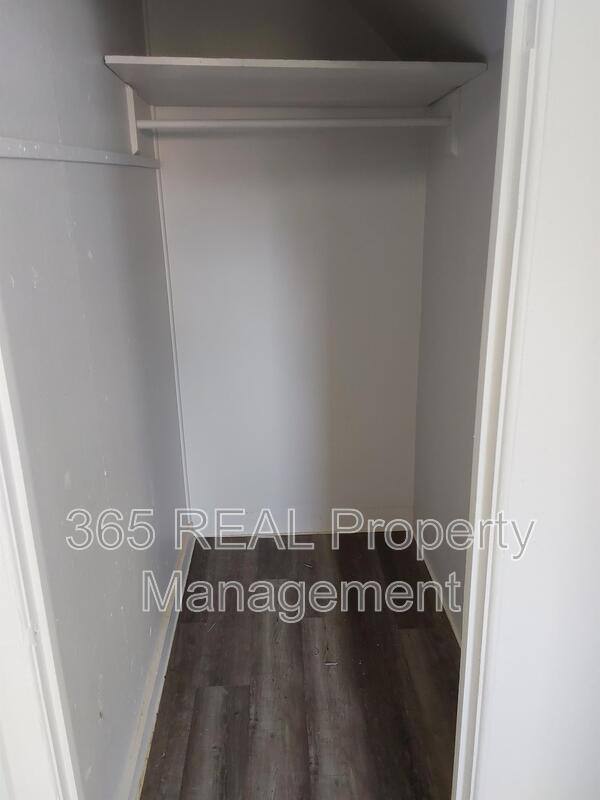 Apartment for rent at 1630 9th Ave #5, Greeley, CO 80631