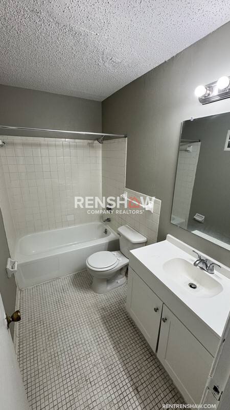 Townhouse for rent at 3216 S Mendenhall Rd #1A, Memphis, TN 38115