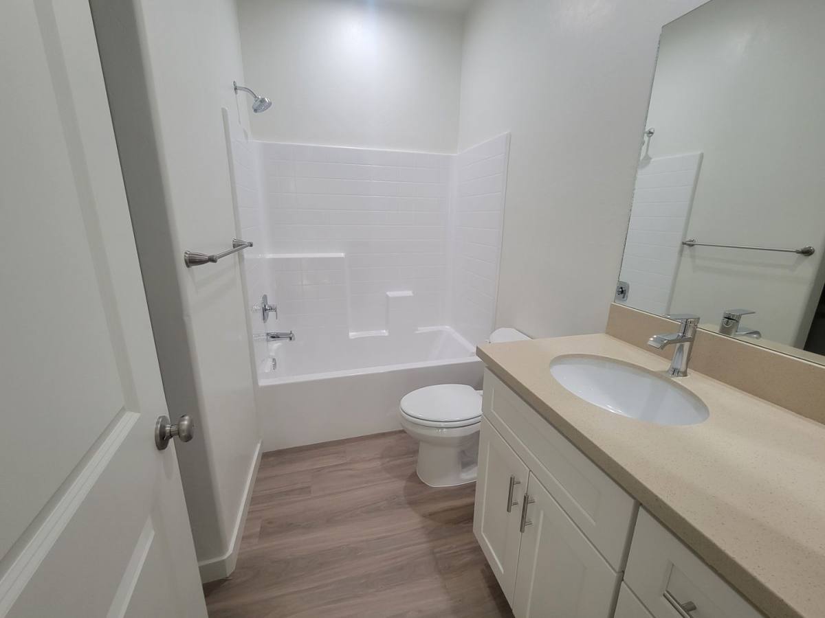 Apartment for rent at 8414 Grandy St, Bakersfield, CA 93314