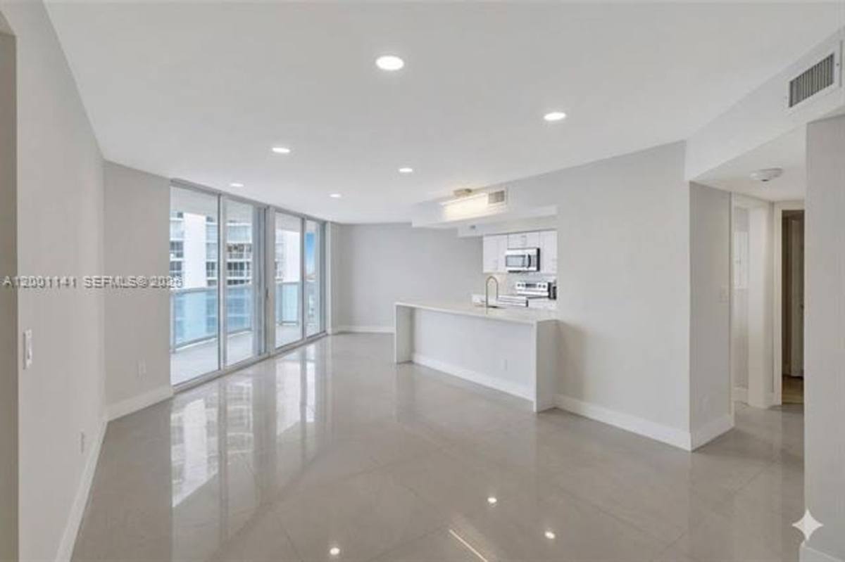 Apartment for rent at 16485 Collins Ave, North Miami Beach, FL 33160