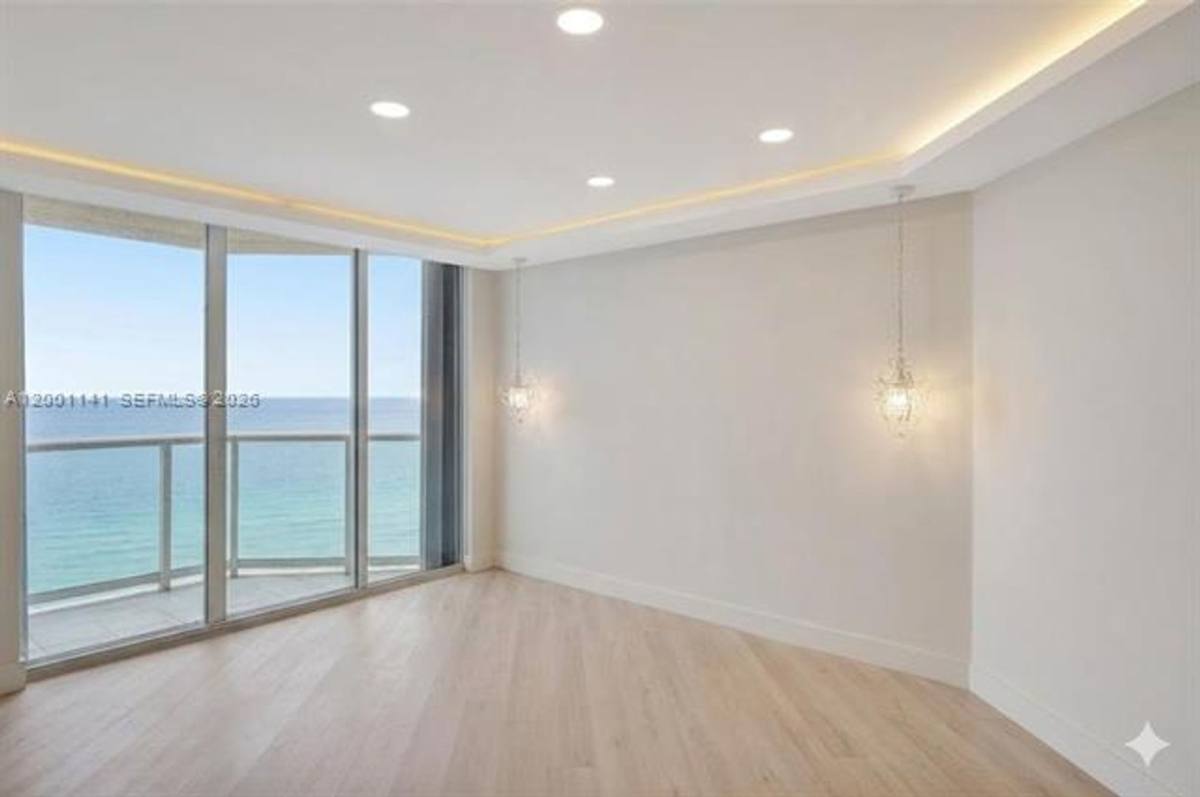Apartment for rent at 16485 Collins Ave, North Miami Beach, FL 33160