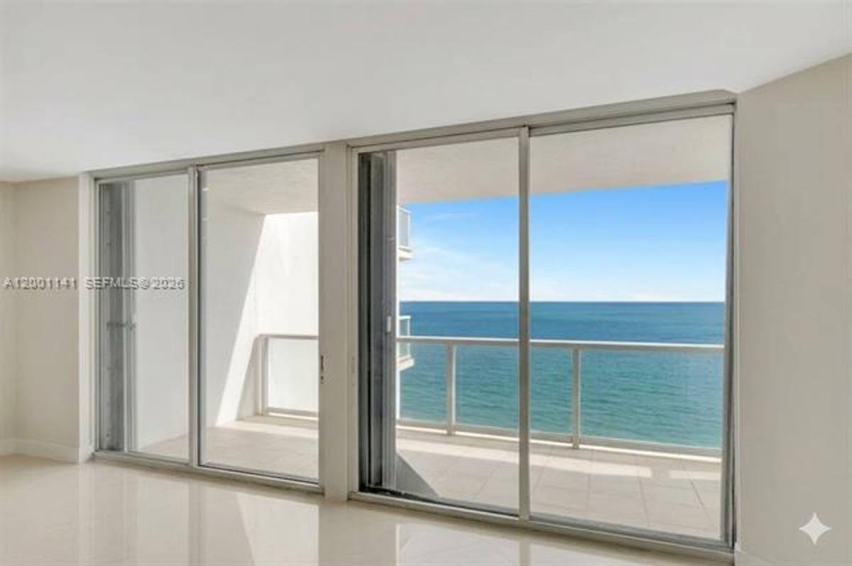 Apartment for rent at 16485 Collins Ave, North Miami Beach, FL 33160