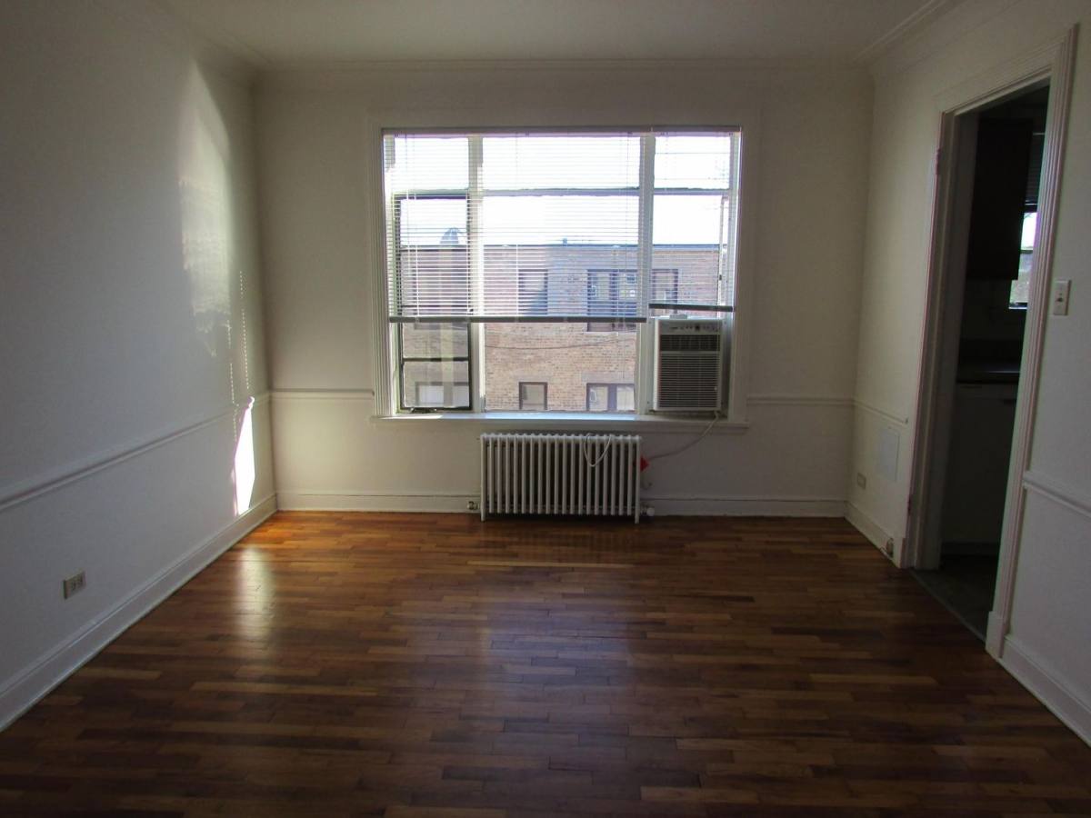 Apartment for rent at 418-22 5th St, Wilmette, IL 60091