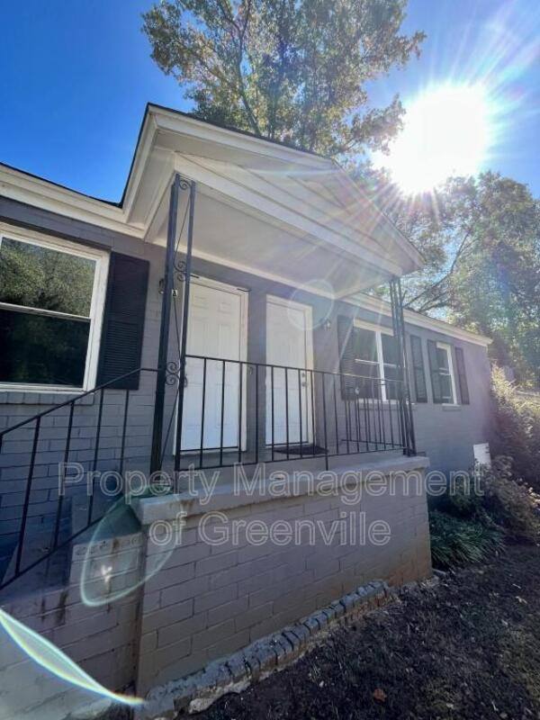Apartment for rent at 326 Loop St #B, Greenville, SC 29609