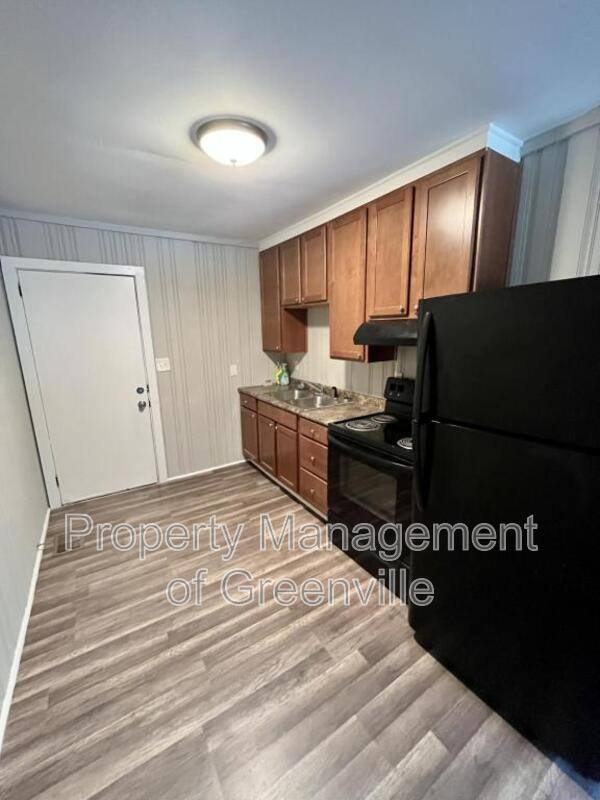 Apartment for rent at 326 Loop St #B, Greenville, SC 29609