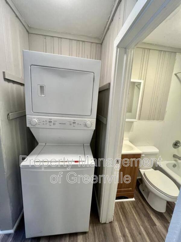 Apartment for rent at 326 Loop St #B, Greenville, SC 29609