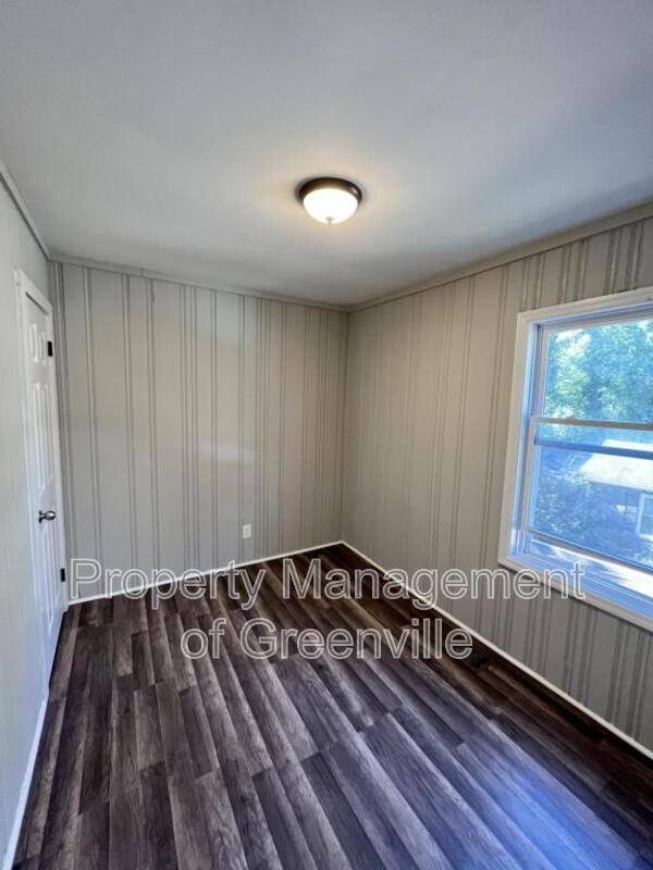 Apartment for rent at 326 Loop St #B, Greenville, SC 29609
