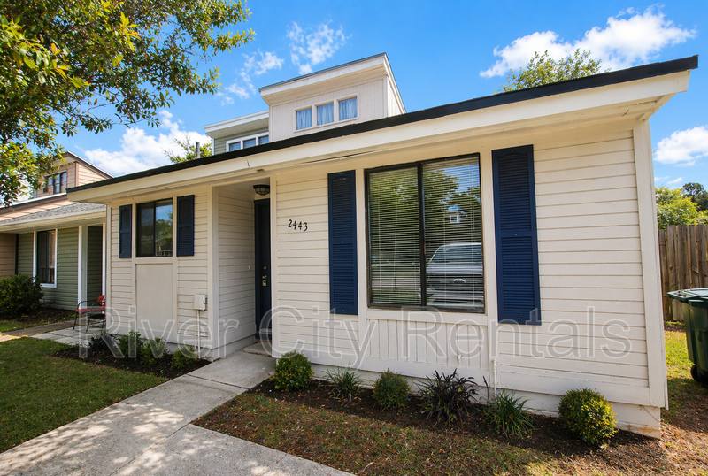 Townhouse for rent at 2443 N Seabury Place, Jacksonville, FL 32246