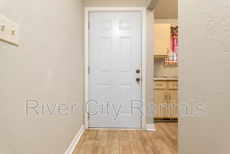 Townhouse for rent at 2443 N Seabury Place, Jacksonville, FL 32246