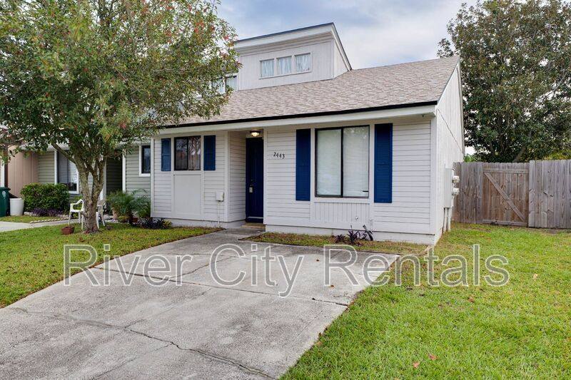 Townhouse for rent at 2443 N Seabury Place, Jacksonville, FL 32246