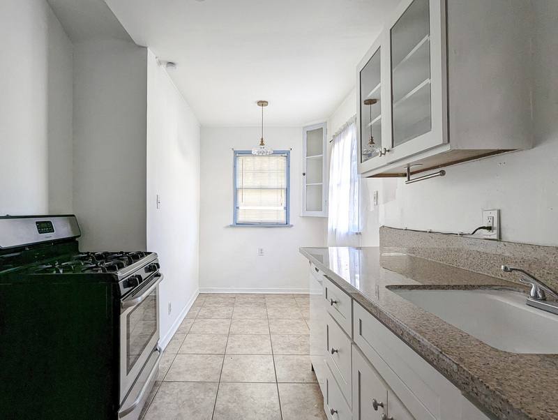Apartment for rent at 1857 7th St #G, Santa Monica, CA 90401