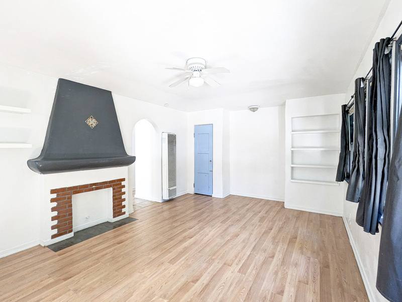 Apartment for rent at 1857 7th St #G, Santa Monica, CA 90401