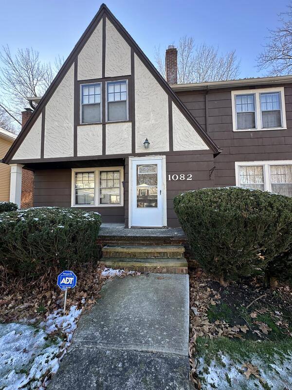 Apartment for rent at 1082 Hillstone Rd #1, Cleveland, OH 44121
