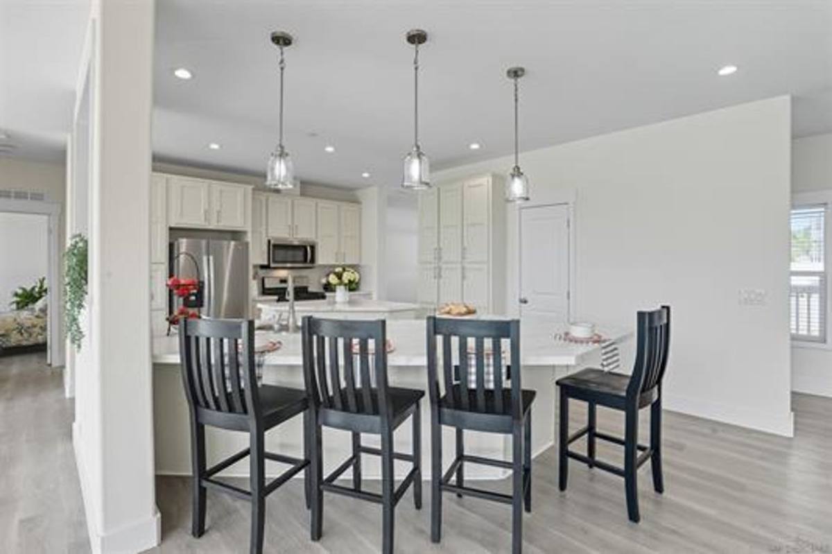 House for rent at 2080 Curtis Dr, Vista, CA 92084