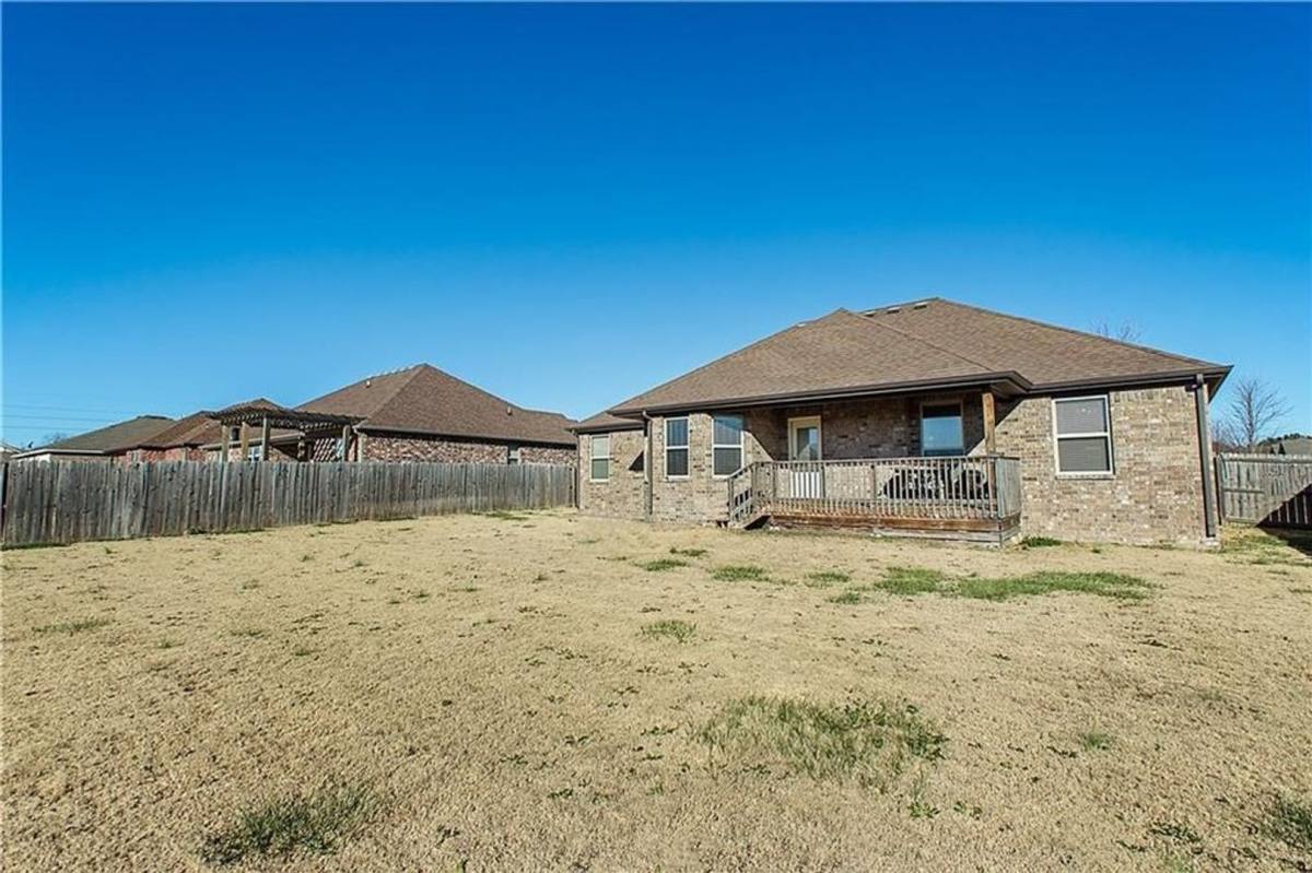 House for rent at 4189 W Titus Dr, Fayetteville, AR 72704
